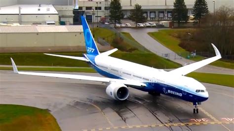 First flight of Boeing's 777X foldable.